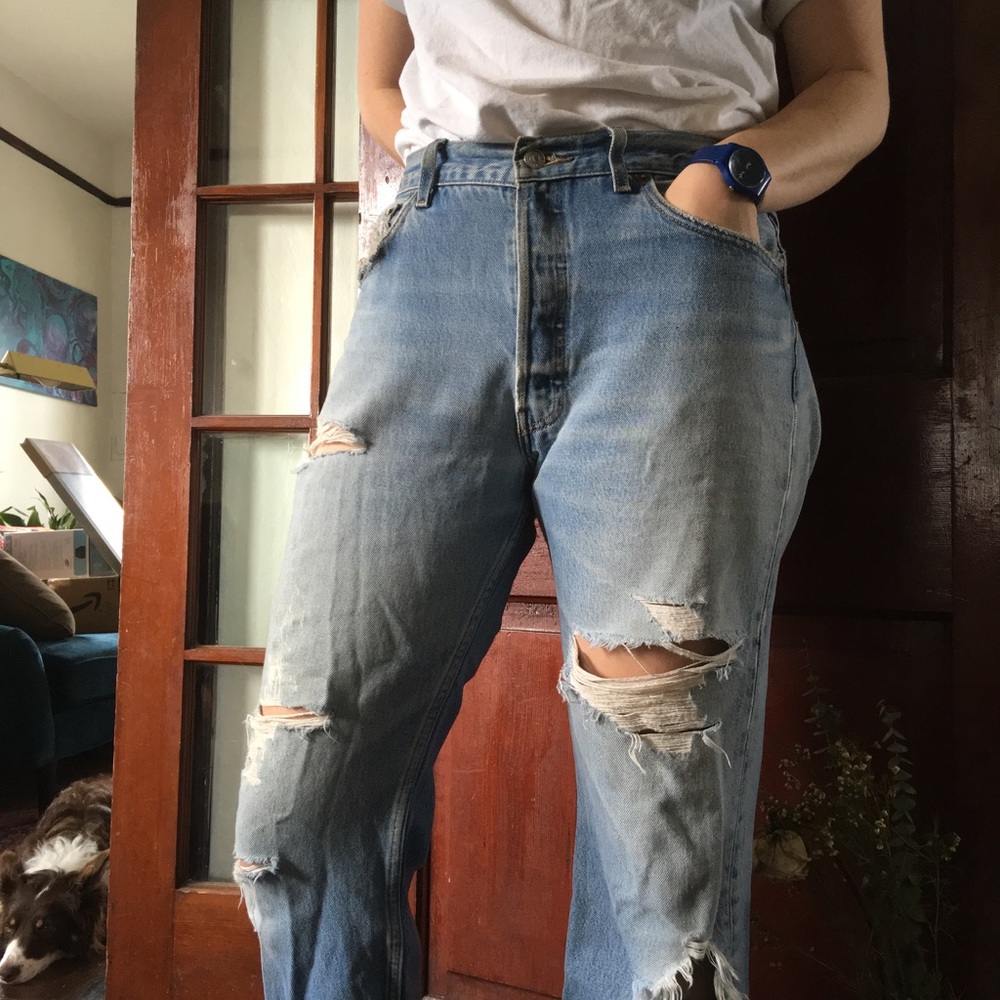 LEVIs Genuine vintage distressed boyfriend jean